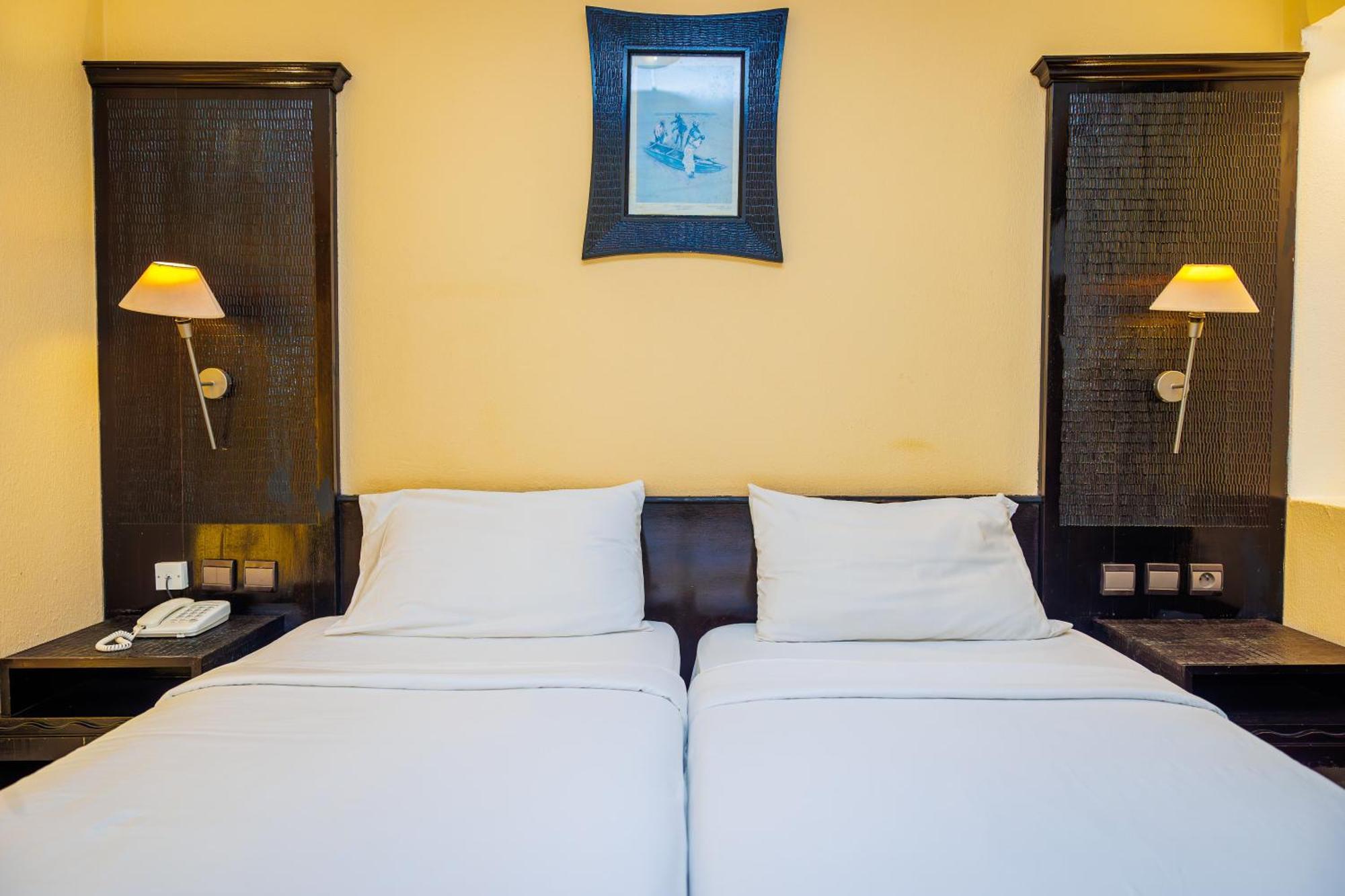Senegambia Beach Hotel Кололи Экстерьер фото