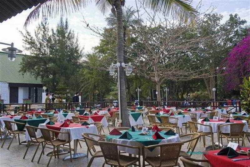 Senegambia Beach Hotel Кололи Экстерьер фото